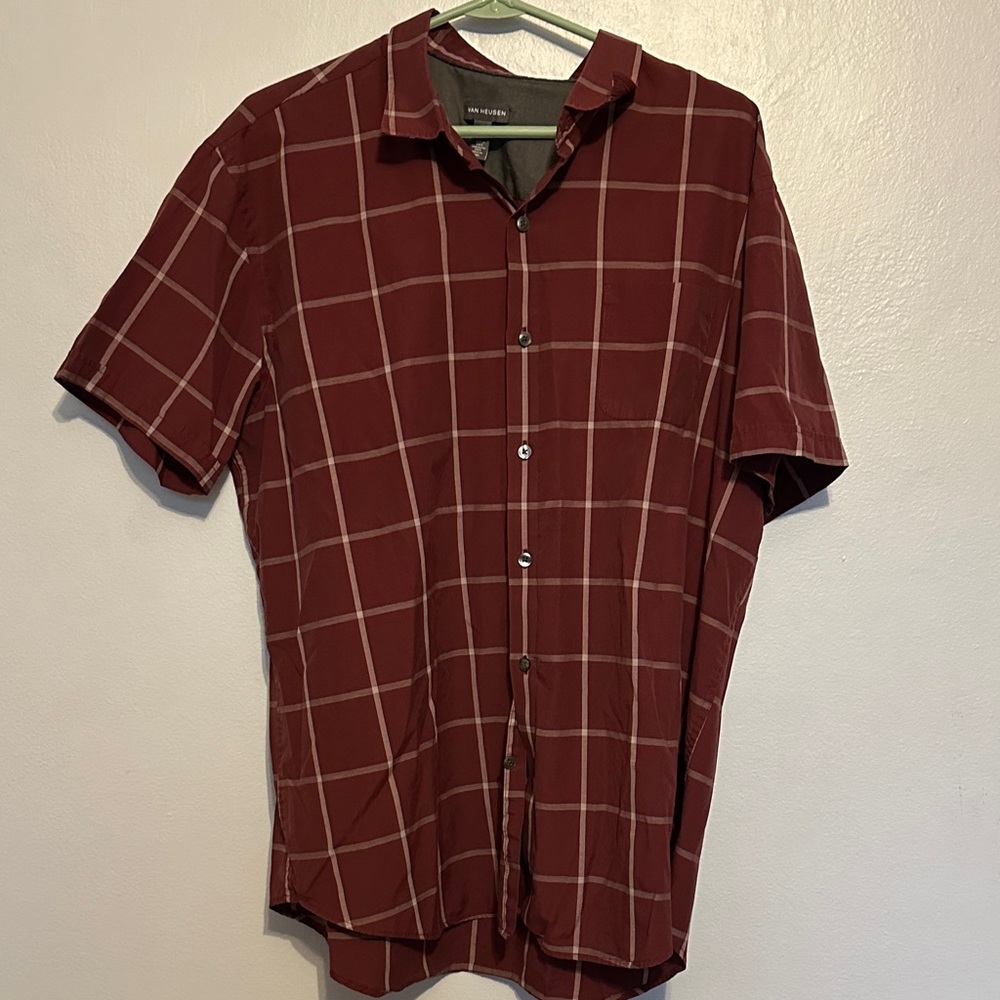 Van Heusen Men's Burgundy Checkered Button Down Shirt